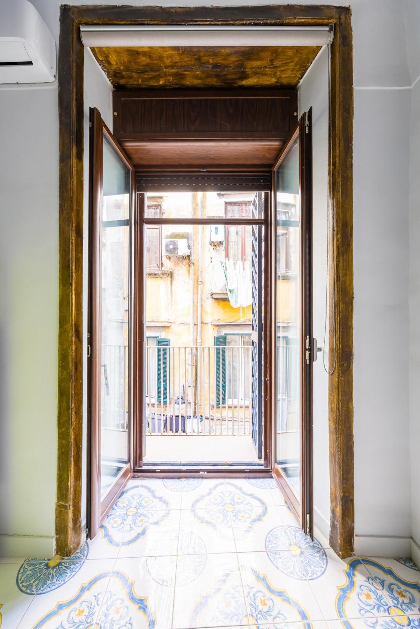 Leticia'S Apartment By Wonderful Italy Napoli Esterno foto
